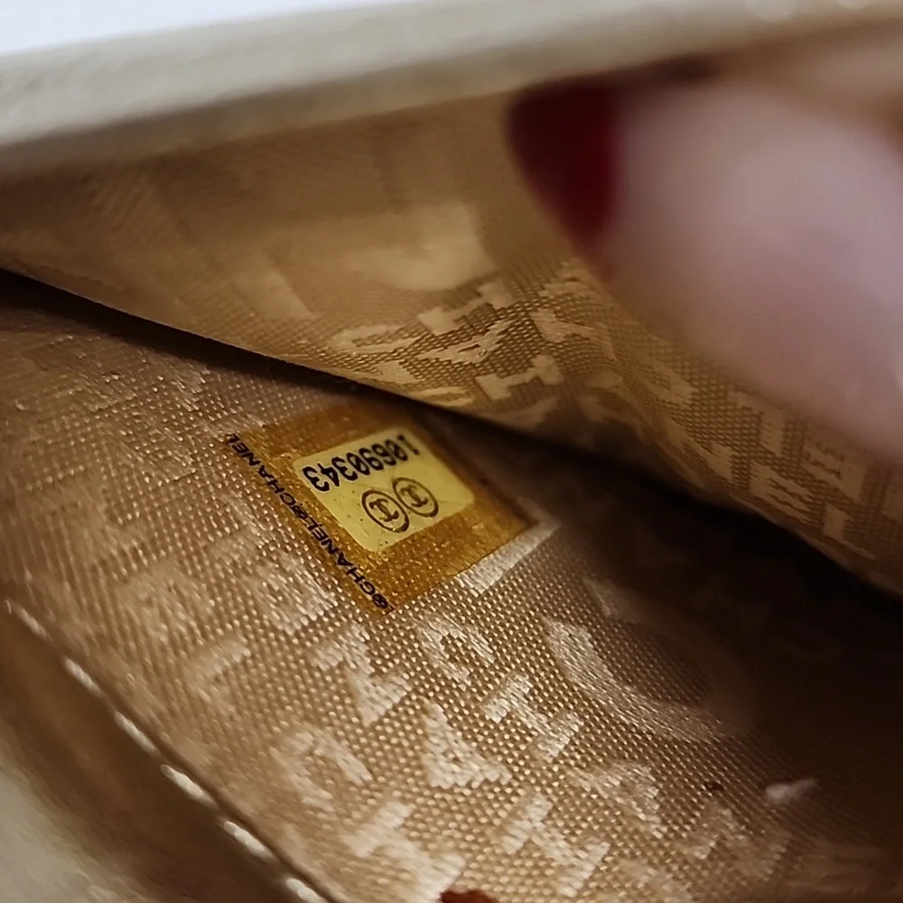 CHANEL Vintage Zip around Denim wallet - Picture 10 of 16